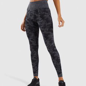 Gymshark Camo Seamless Leggings (Small/Black/NWT)